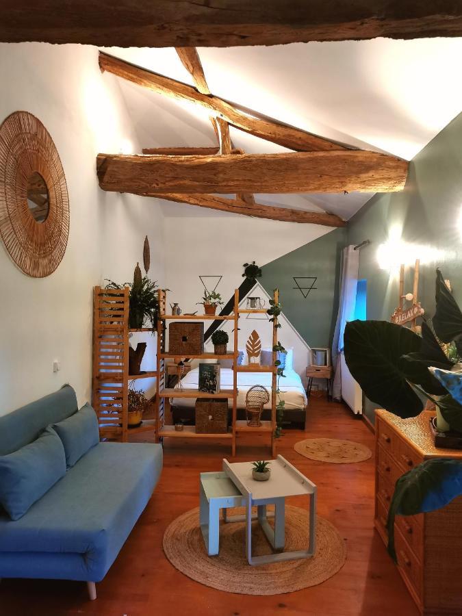 Bed and Breakfast Moulin De Monpoisson Le Puy Exterior foto